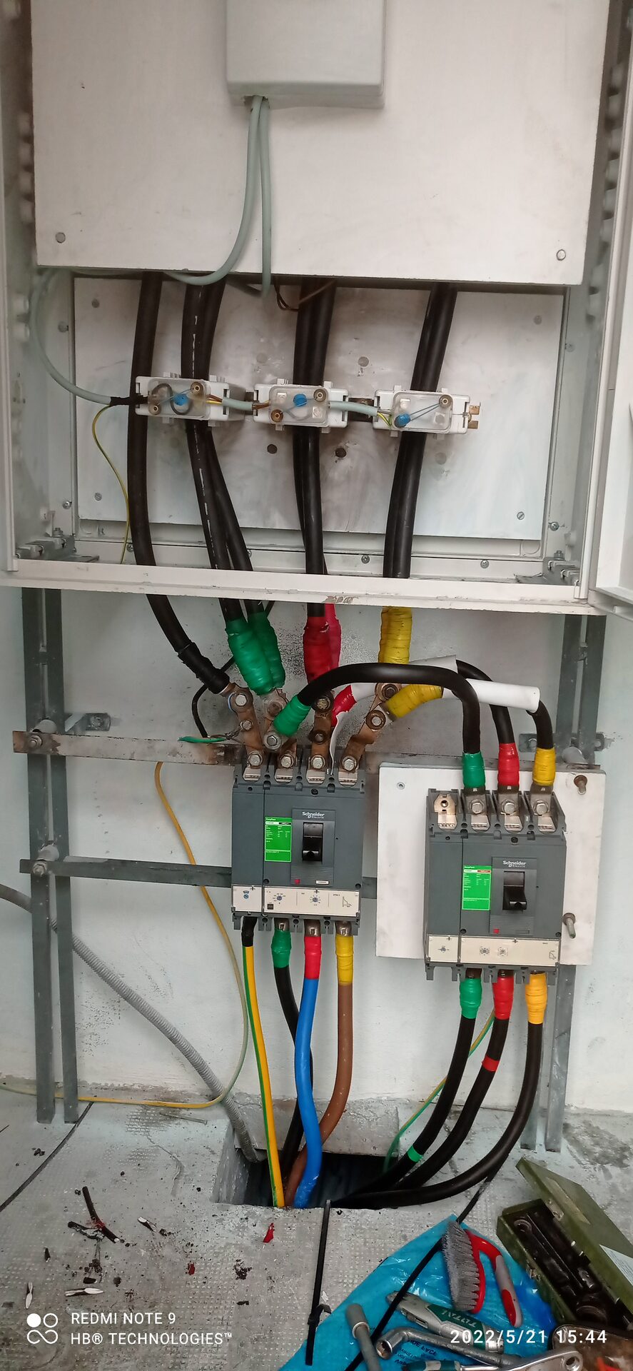 Câblage d’un tableau de distribution